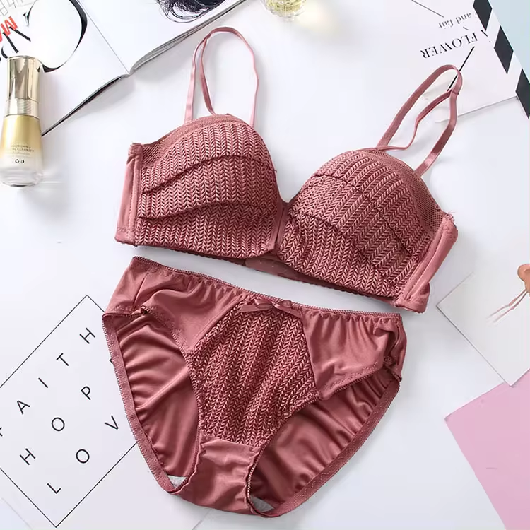 Women's UnderWired Full Cup Lace Multiway Bra with Matching Panty (Set of 4)